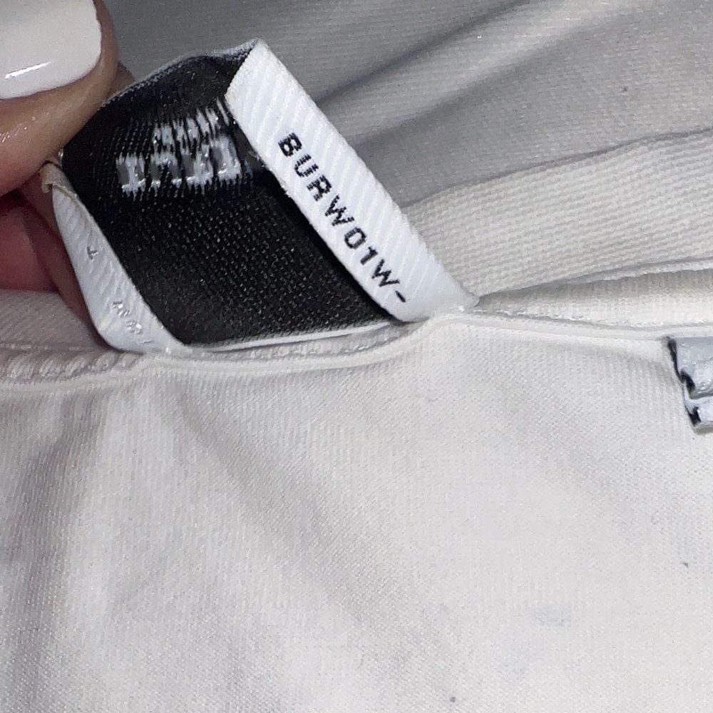 Burberry Tshirt TB Logo - Picture 4 of 7